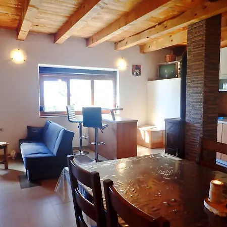 In Starigrad-paklenica 34262 Tatil Evi *