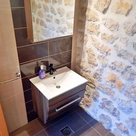 In Starigrad-paklenica 34262 *