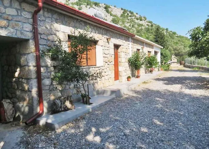 In Starigrad-paklenica 34262 Дом отдыха Стариград-Пакленица